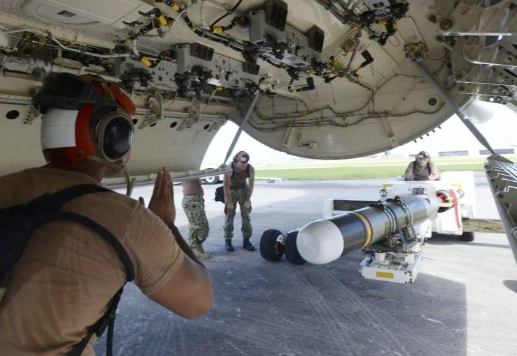 Hàn Quốc mua ngư lôi MK-54 cho máy bay chống ngầm P-8A

